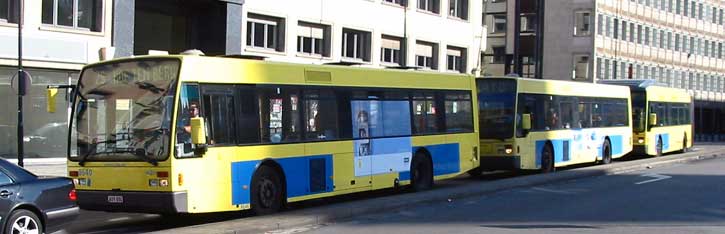 26.07.2003.  Брюссель. Рейсовые автобусы.  (28 kb.)